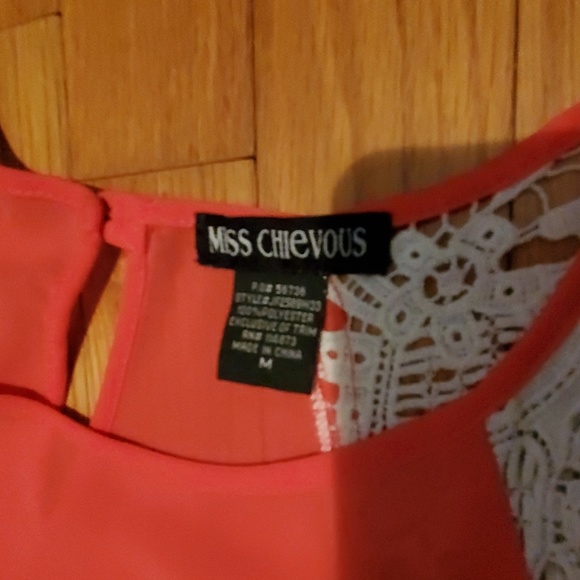 Miss chevious blouse - Picture 2 of 3